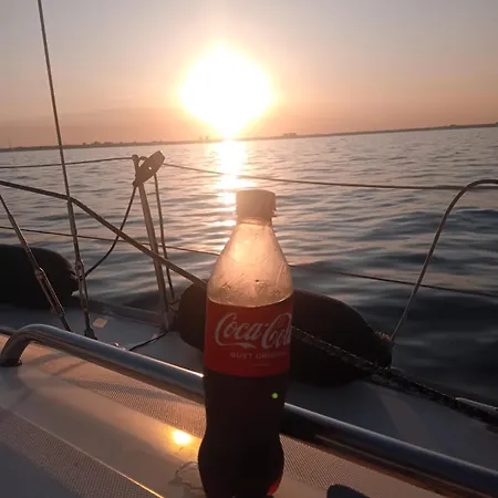 Baby Two Sailing Boat Botel *